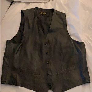 Men’s lamb skin leather vest